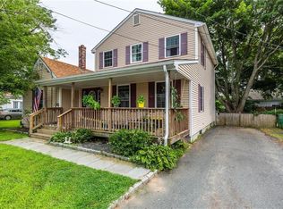 67 Liberty St, Portsmouth, RI 02871