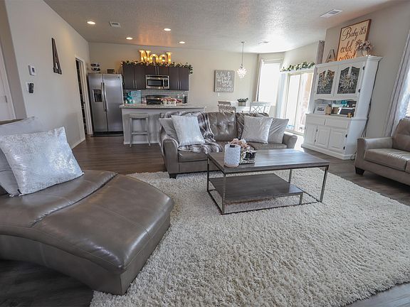 4th image of 8939 Eagle Hills Dr NW