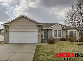 2831 Omalley Dr, Lincoln, NE 68516