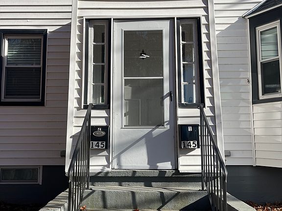 3rd image of 145 Harrison Ave Floor 2