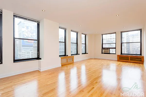 Rented by Mirador Real Estate | media 21