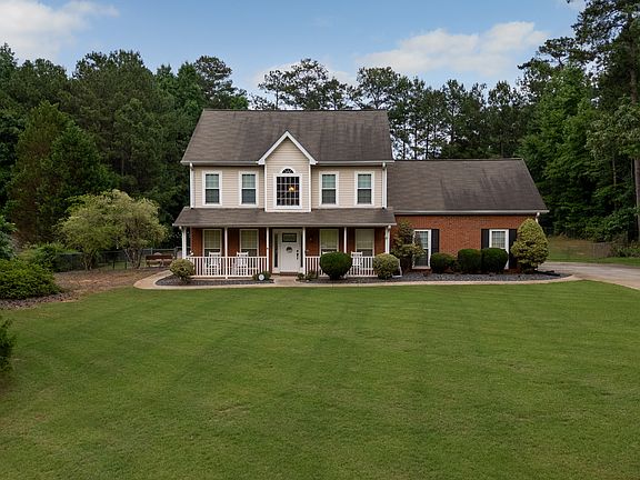 2nd image of 308 River Point Dr