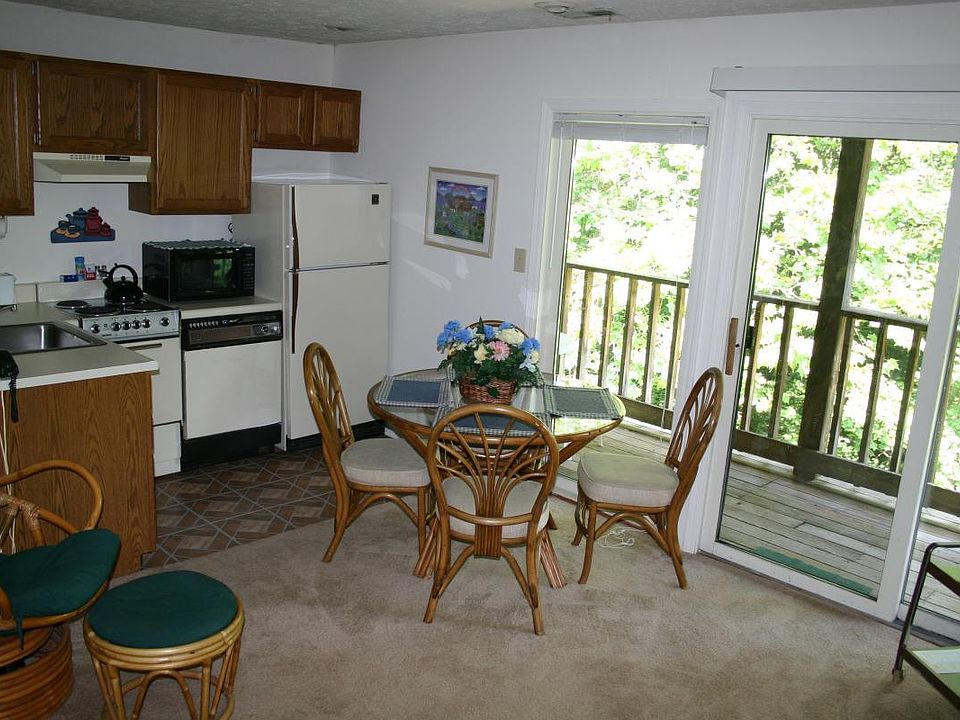 Family/living room. Really delightful.