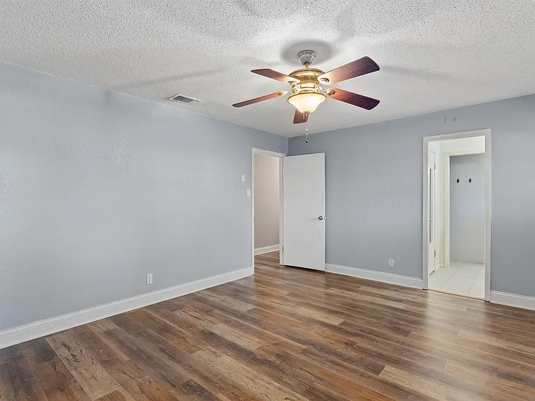 1601 Okelley Rd — Photo 26