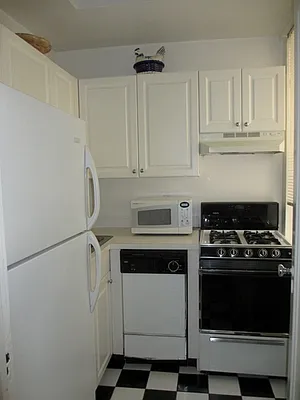 Rented by Brown Harris Stevens | media 42