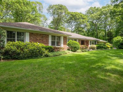 100 Foxhunt Crescent, Syosset, NY, 11791