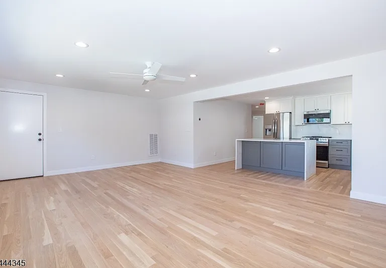 99 Baldwin Pl — Photo 3
