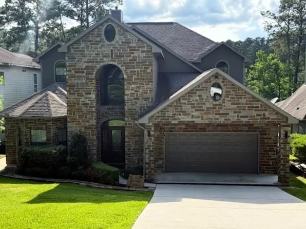 270 Lake Grove Dr, Coldspring, TX 77331