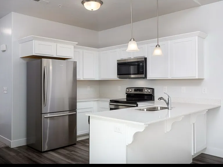 527 N 360 W #527 — Photo 9