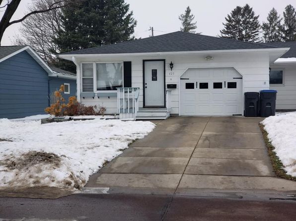 425 Commodore Dr
