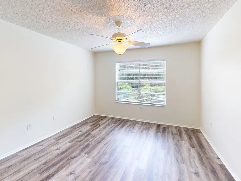Lakewood Place — Photo 137