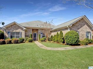 2806 Centerridge Rd SE, Owens Cross Roads, AL 35763