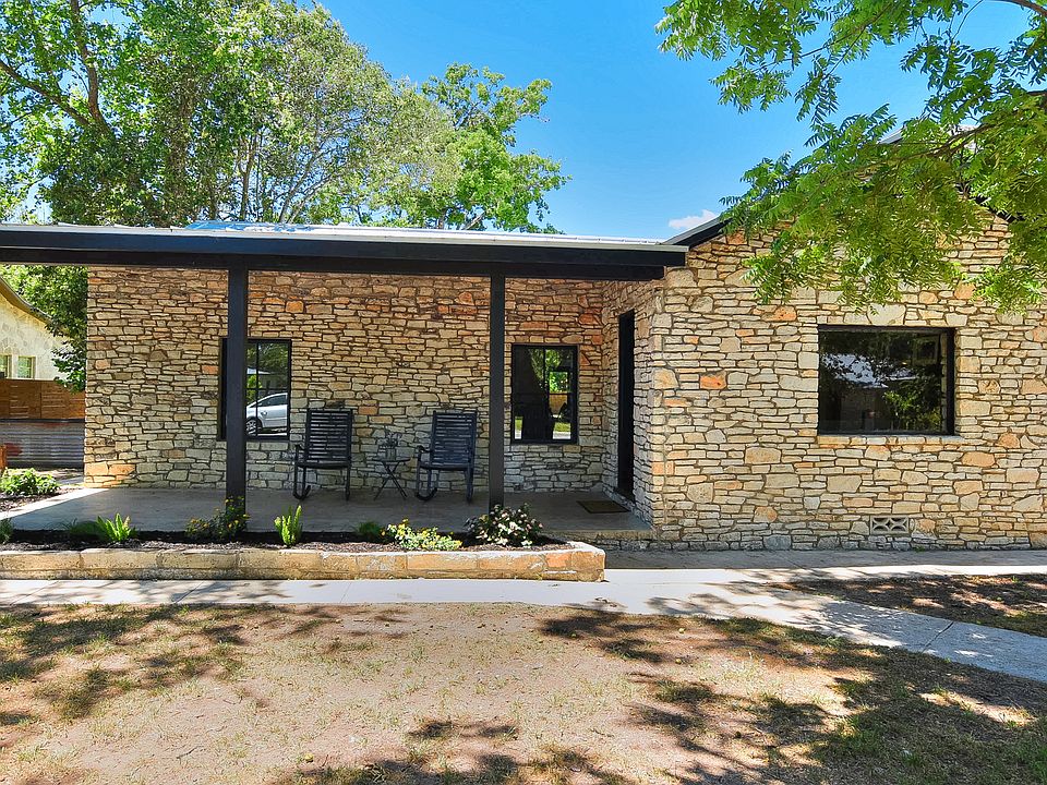1st image of 130 Mesquite St