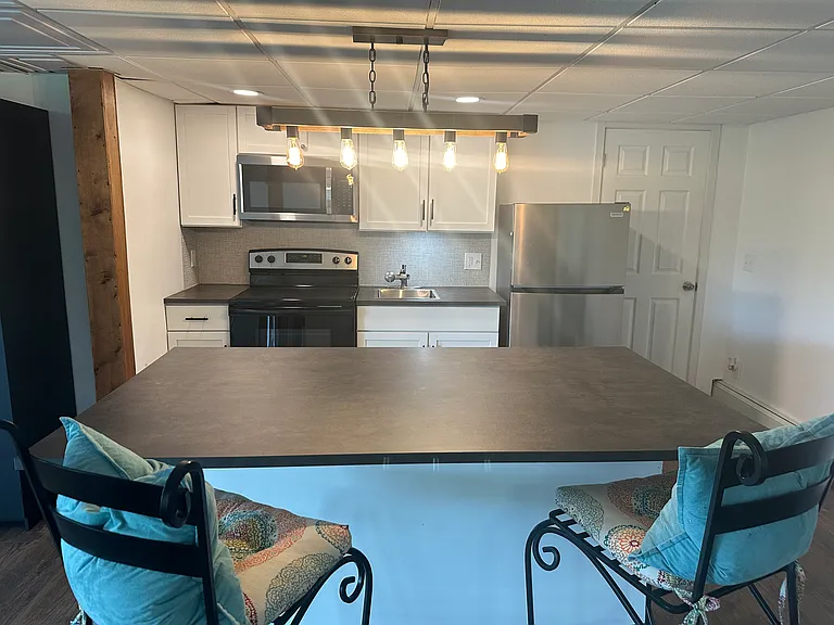 4 Van Ave #B — Photo 9