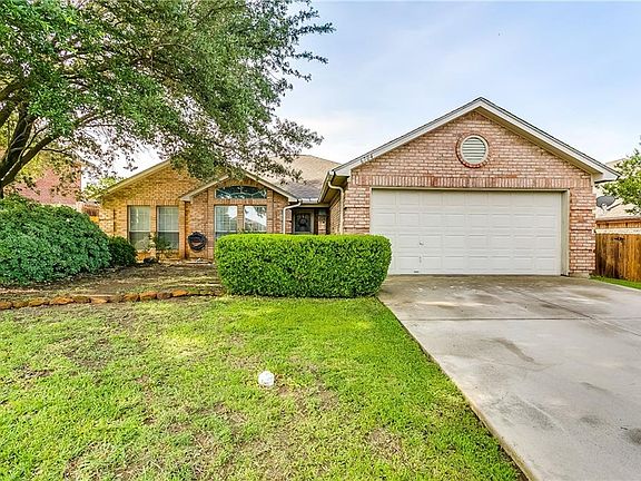 3rd image of 6704 Moss Ln