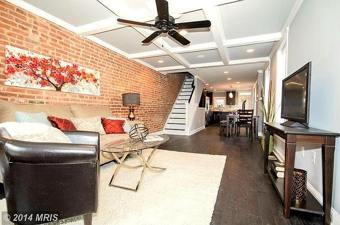 Living Room/Kitchen