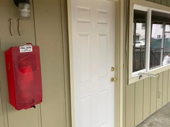 SKAE355, 355 E 5th Ave #12, Sutherlin, OR 97479