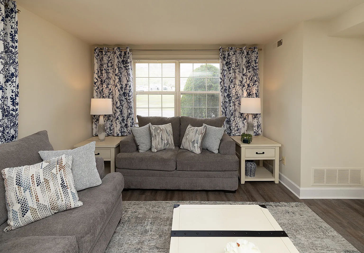 Chapel Valley Townhomes — Photo 2