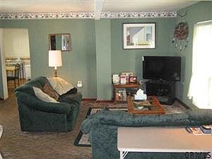 4th image of 39 Gage Ave
