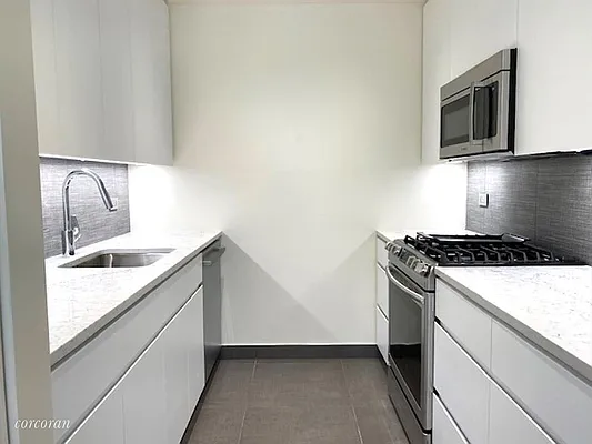 Rented by Corcoran | media 72