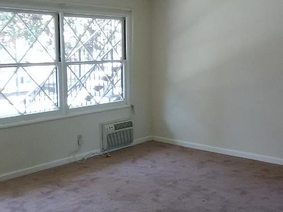 3rd image of 1137 E California Ave APT 30