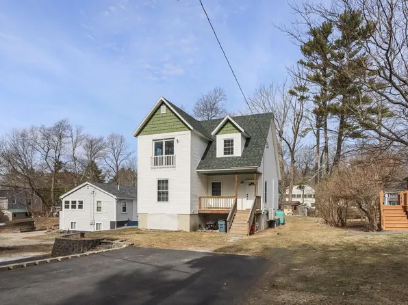 17 Trues Parkway, Sandown, NH 03873