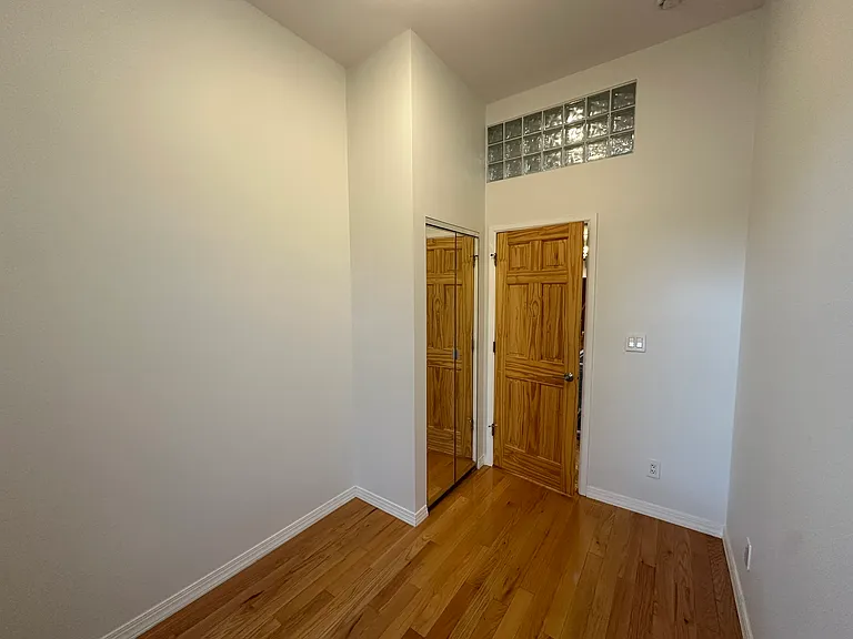 25-54 37th St #3 — Photo 14