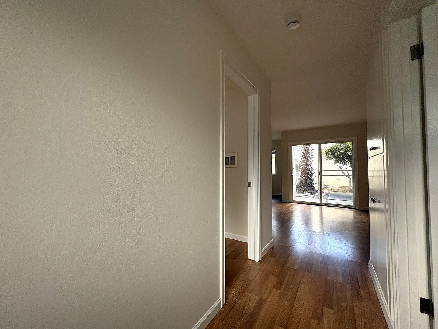 Beautifully Remodeled 1-Bedroom Apartment with ADU in Downtown Palo Alto Available Now! — Photo 4