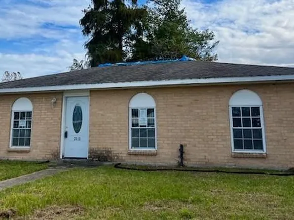 2113 W Christie Dr, Saint Bernard, LA 70085