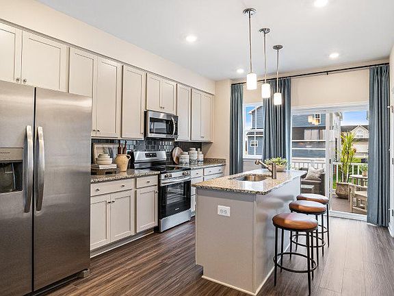 2nd image of 427 Silver Birch Drive 230 #Hs