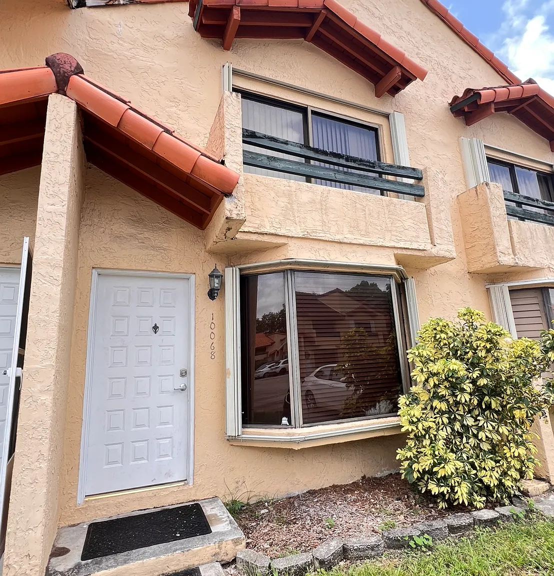 2 bed, 1.5 bath, 1160 sqft, $2,650 — Photo 1