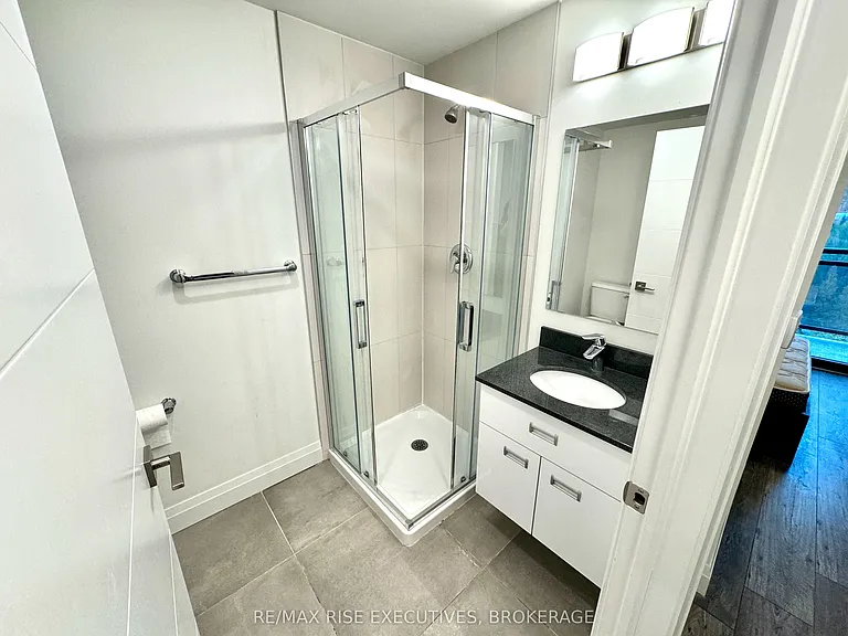 652 Princess St #711 — Photo 8