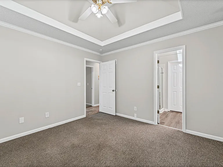 1200 NW 72nd St — Photo 17