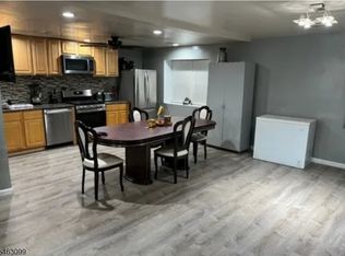 604 Livingston St #C2, Elizabethport, NJ 07206