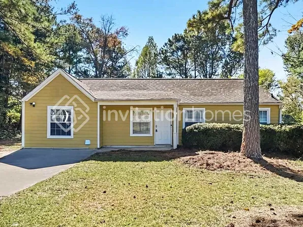 152 Apple Valley Dr, Woodstock, GA 30188