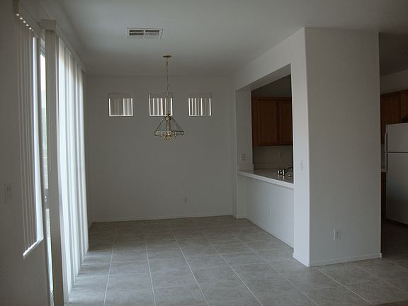 4th image of 5866 Lustrous Ct