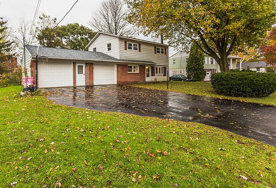 1st image of 325 Birchwood Blvd