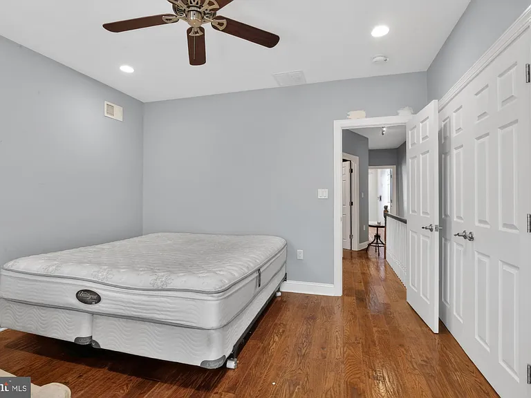 3408 Richmond St — Photo 24