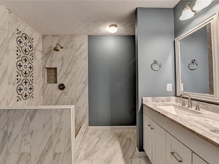 310 Andrew Ridge Dr — Photo 34