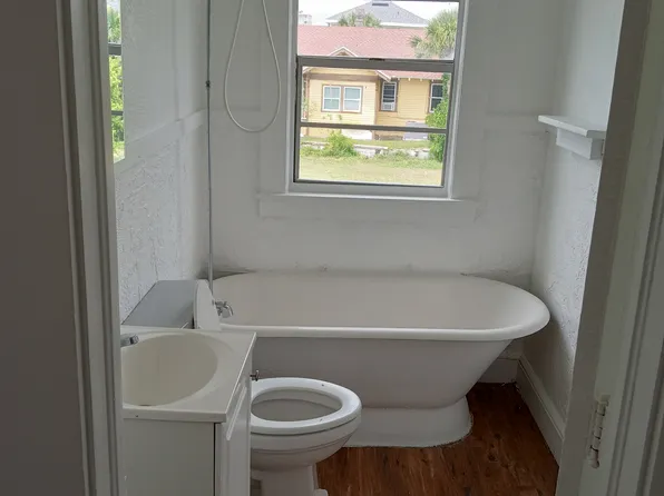 417 Earl St APT 2, Daytona Beach, FL 32118