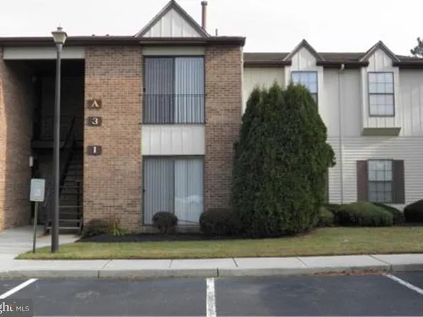 3 Chelsea Ct #103, Sewell, NJ 08080