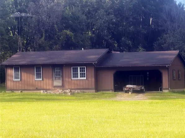 584 Miller Lake Rd, Columbiaville, MI 48421