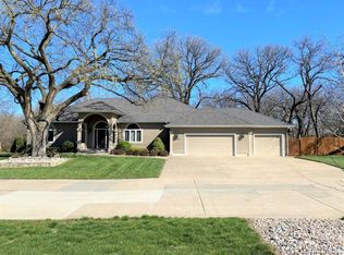 2031 Eastbank Dr, Salina, KS 67401