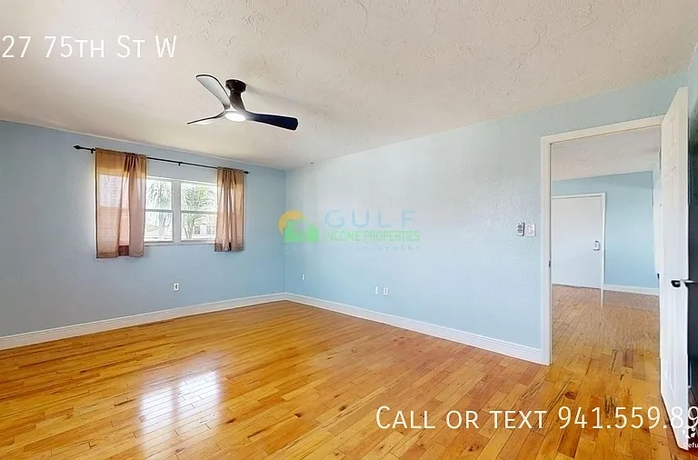 2727 75th St W — Photo 16