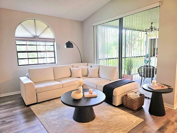 2nd image of 5450 Verona Drive #L