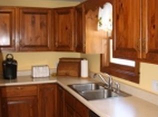 24 Goodhue Rd, Boscawen, NH 03303