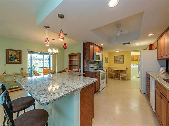 4th image of 4802 Lakewood Blvd #13