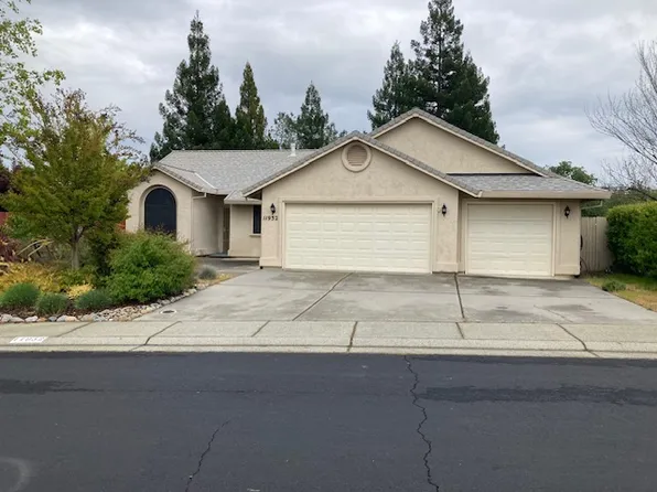 11932 Brooke Crest Dr, Auburn, CA 95602