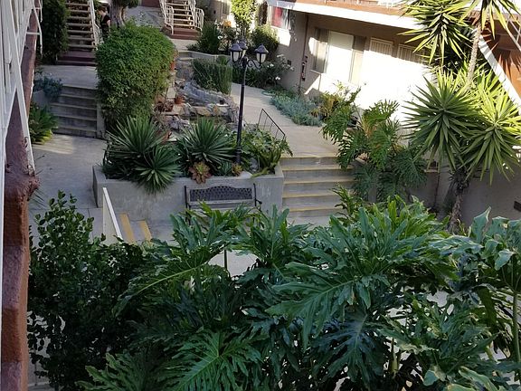 3rd image of 3017 Rowena Ave APT 10