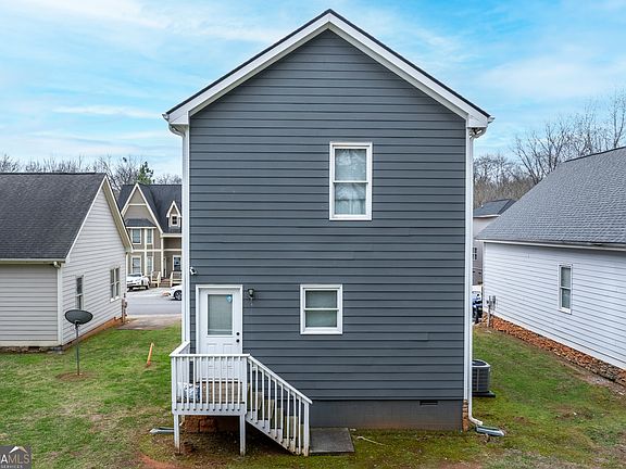 2nd image of 160 Dans Way